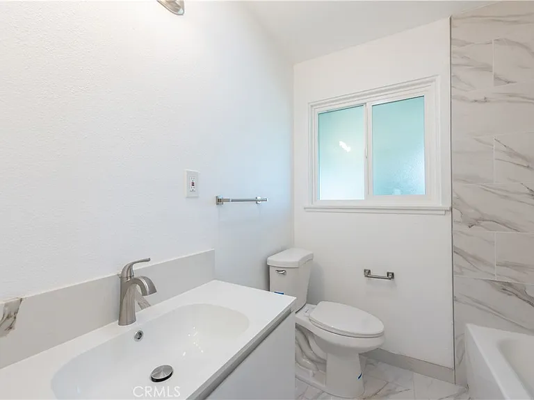 8002 San Luis Cir — Photo 15