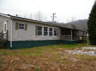 526 Mill Knob Rd, Stanton, KY 40380