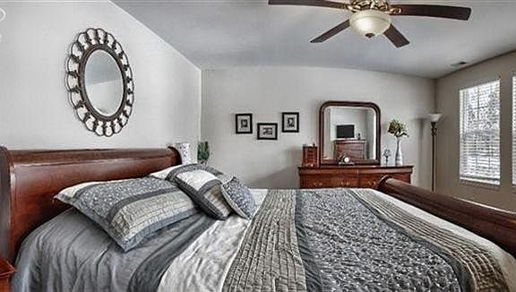 5th image of 7420 Majestic Woods Dr