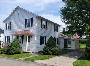 136 2nd St, Friedens, PA 15520