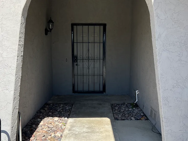 4602 Calle Del Palo — Photo 4