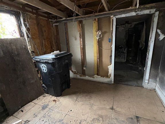 4th image of 2115 N Rocheblave St