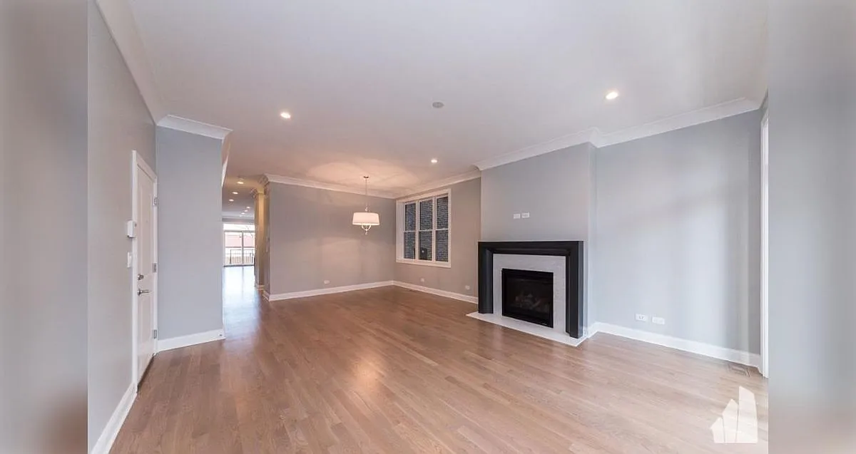 2 bed, 2.0 bath, 1286 sqft, $5,195 — Photo 4