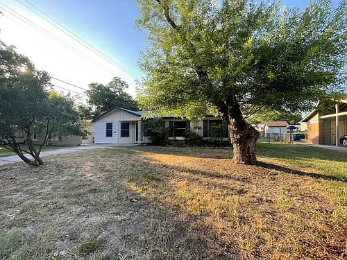 5200 Cloverdale Ln Photo 1