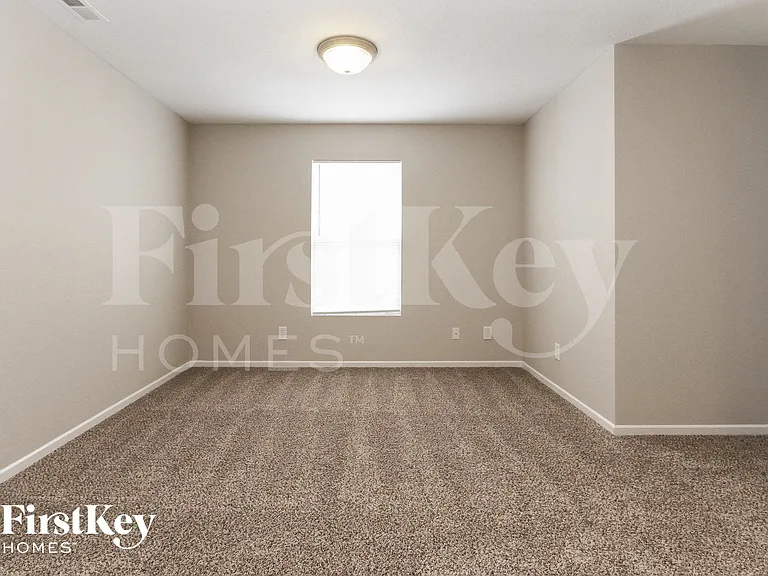 8715 Hosta Way — Photo 12