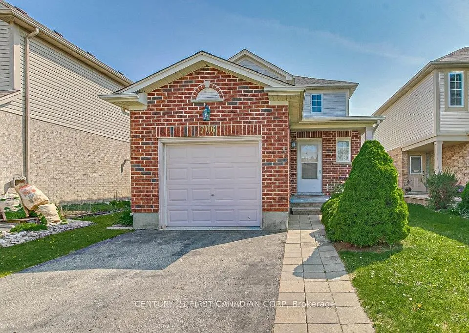 706 Hedgerow Pl