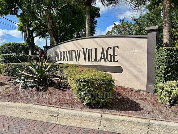 2nd image of 2948 Antique Oaks Cir APT 95