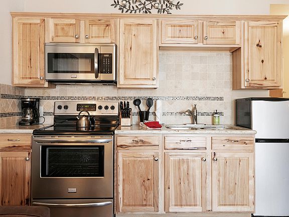 5th image of 2325 Sidewinder Dr #827