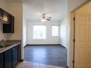 103 SW Meade St #16, Portland, OR 97201