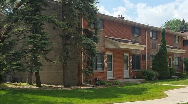 1st image of 29139 Tessmer Ct #1