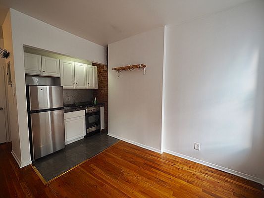2nd image of 137 W 94th St #4F