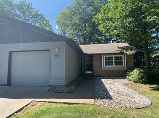 101 Forest Ridge Dr, Marquette, MI 49855