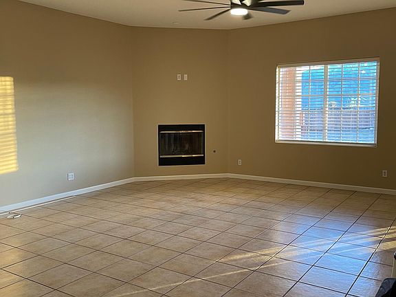2nd image of 12563 Knoll Dr