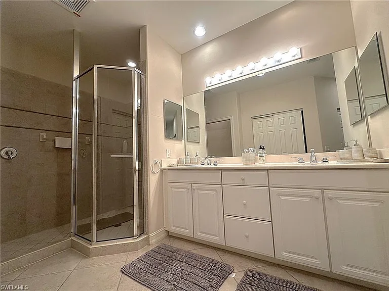 1634 Tarpon Bay Dr S #202 — Photo 17