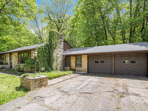 4th image of 1728 Winters Dr