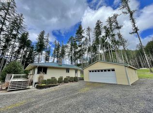 376 Golden Dr, Scottsburg, OR 97473