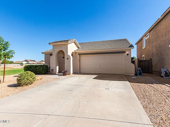 2nd image of 985 W Vineyard Plains Drive