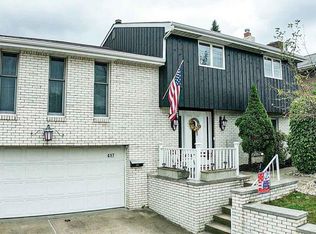 417 Commonwealth Ave, West Mifflin, PA 15122