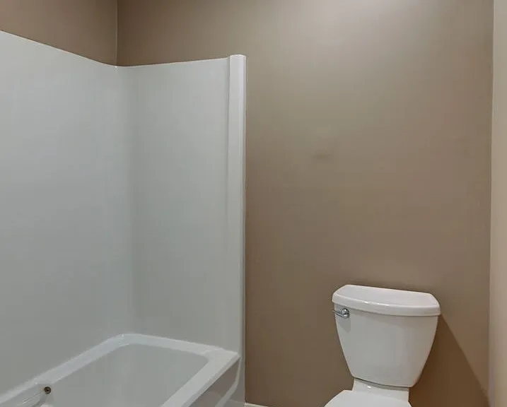 1100 Woodtree Ct — Photo 27