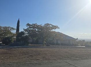16544 Tawanka Rd, Apple Valley, CA 92307