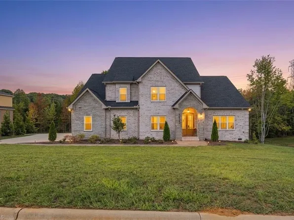 7533 Shadow Creek Dr, Summerfield, NC 27358