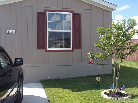 2nd image of 12512 Claremont Cir