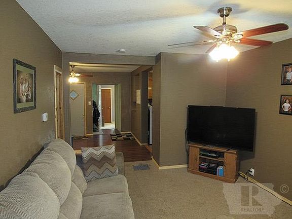 3rd image of 408 N West St