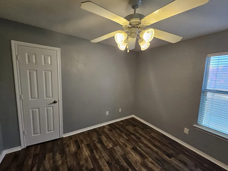 4413 New Meadow Dr — Photo 24
