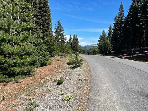 3rd image of 252 Snowy Peak Way