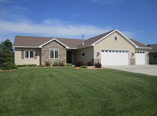 1510 Meadows Ln, Luxemburg, WI 54217