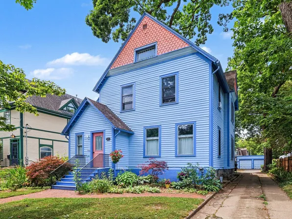 447 Stuart Ave, Kalamazoo, MI 49007