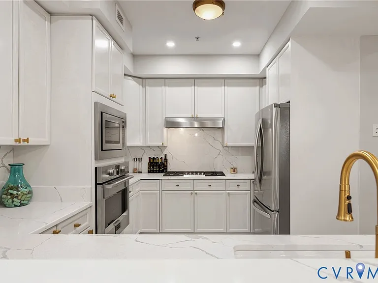 4820 Old Main St #301 — Photo 23