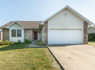 7126 W Prominence Pointe Dr, Bloomington, IN 47404