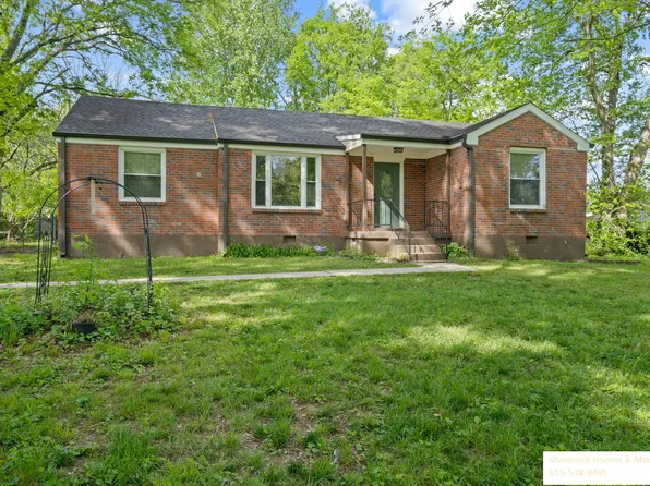 1235 Berwick Trl, Madison, TN 37115