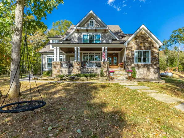 349 Boot Hill Ln, Chickamauga, GA 30707