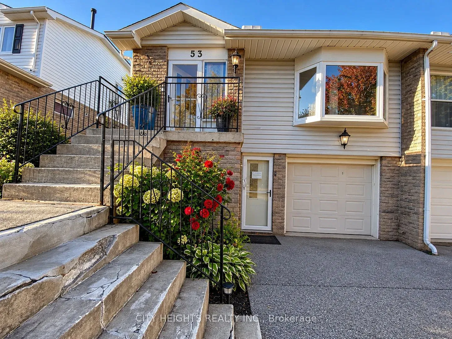 3 bed, $3,500 — Photo 1