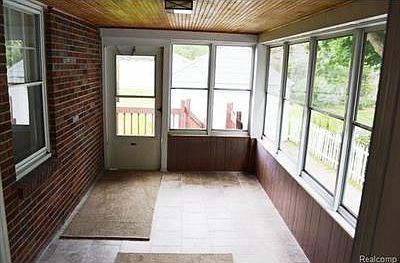 3rd image of 509 Scottwood Ave