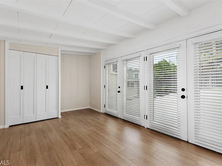 31726 Virginia Way — Photo 31