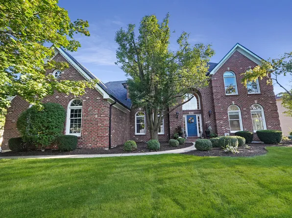 3523 Monarch Cir, Naperville, IL 60564