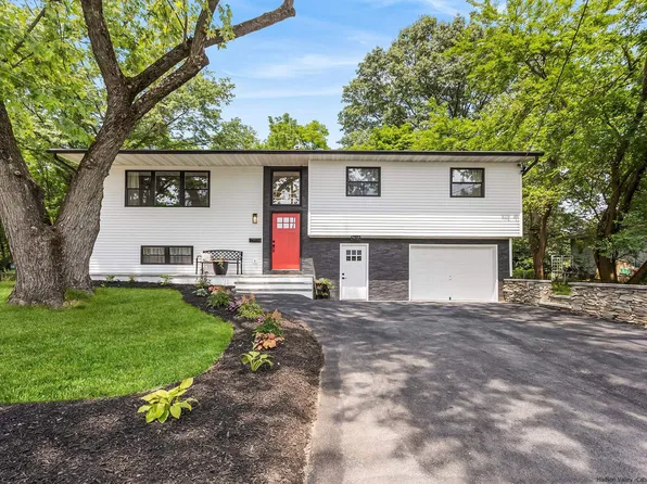 26 Kalina Drive, Saugerties, NY 12477