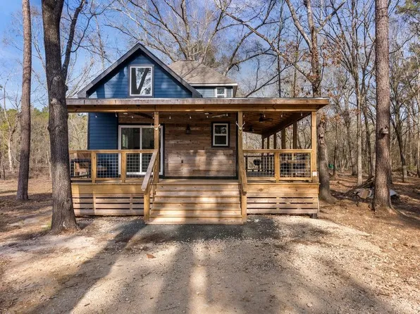 174 Star Dust Dr, Livingston, TX 77351