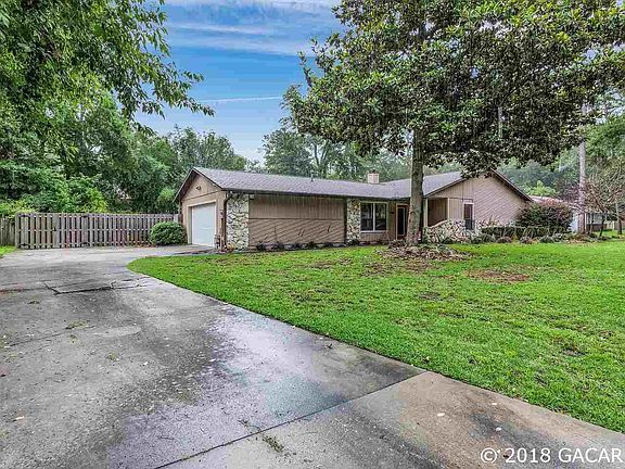 4th image of 5108 NW 64th Blvd