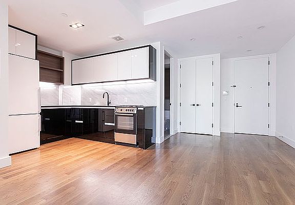 2nd image of 591 Ocean Pkwy #2E