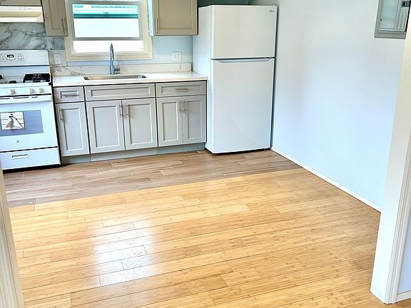3rd image of 1506 Bonita Ave