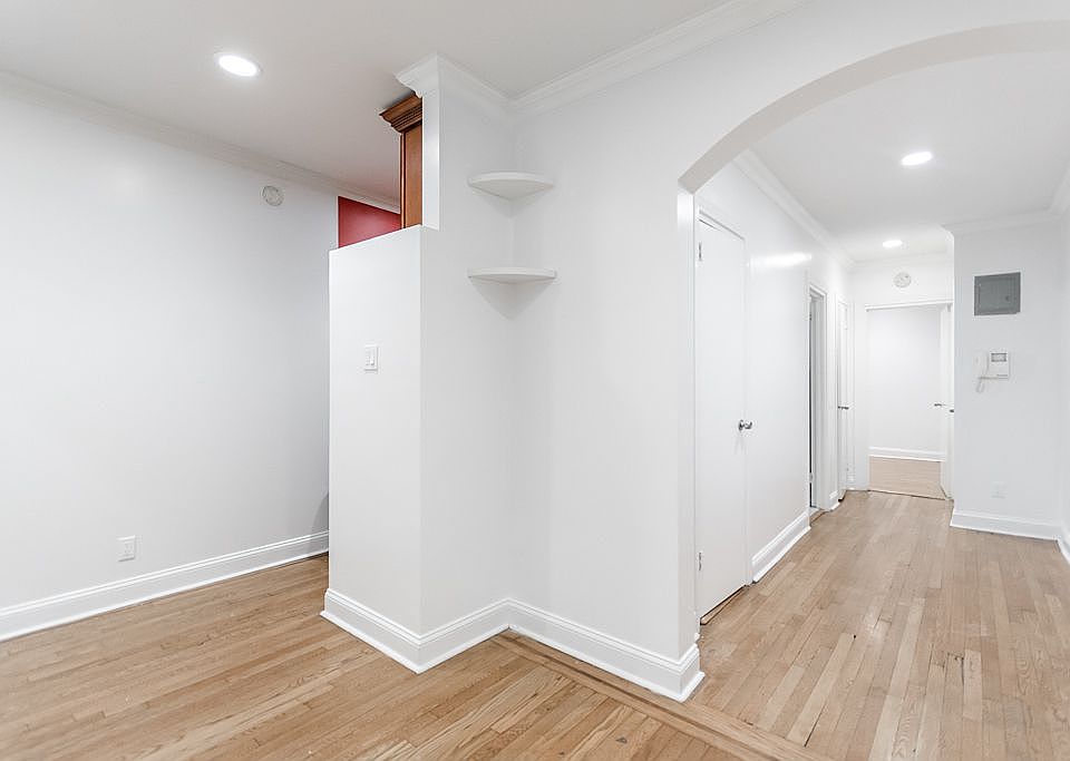 1st image of 343 E 51st St APT 1D