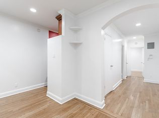 343 E 51st St APT 1D, New York, NY 10022