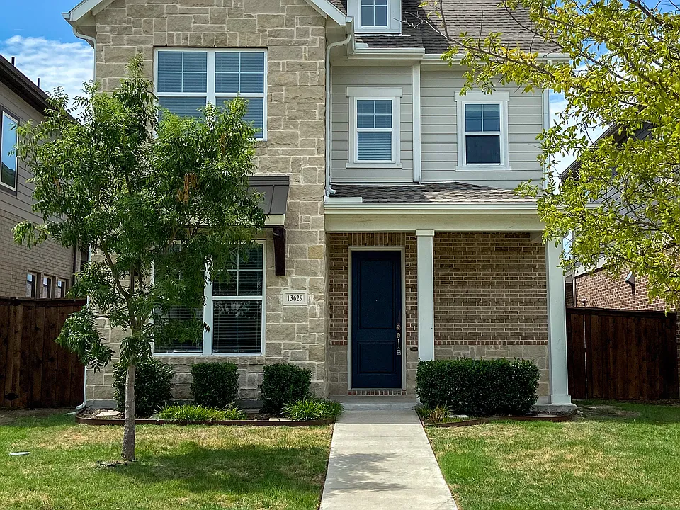 13629 Sweetwalk Pl
