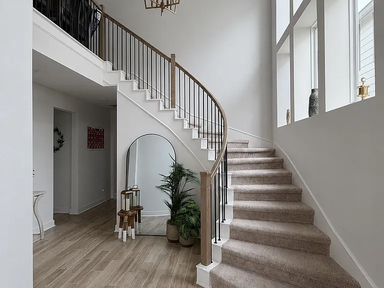 10514 Skyward Estate Trl — Photo 2