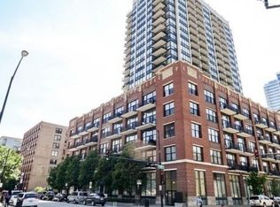 210 S Desplaines St APT 209, Chicago, IL 60661