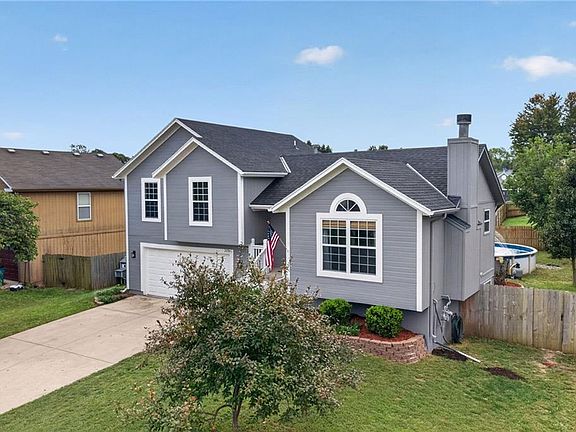 5th image of 20941 W 226th St